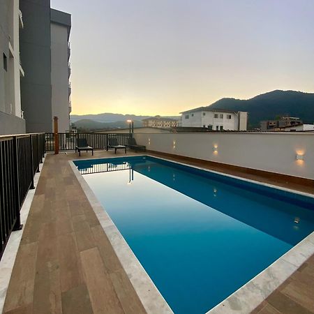 Ap No Centro Piscina E Churras Ubatuba Ngoại thất bức ảnh